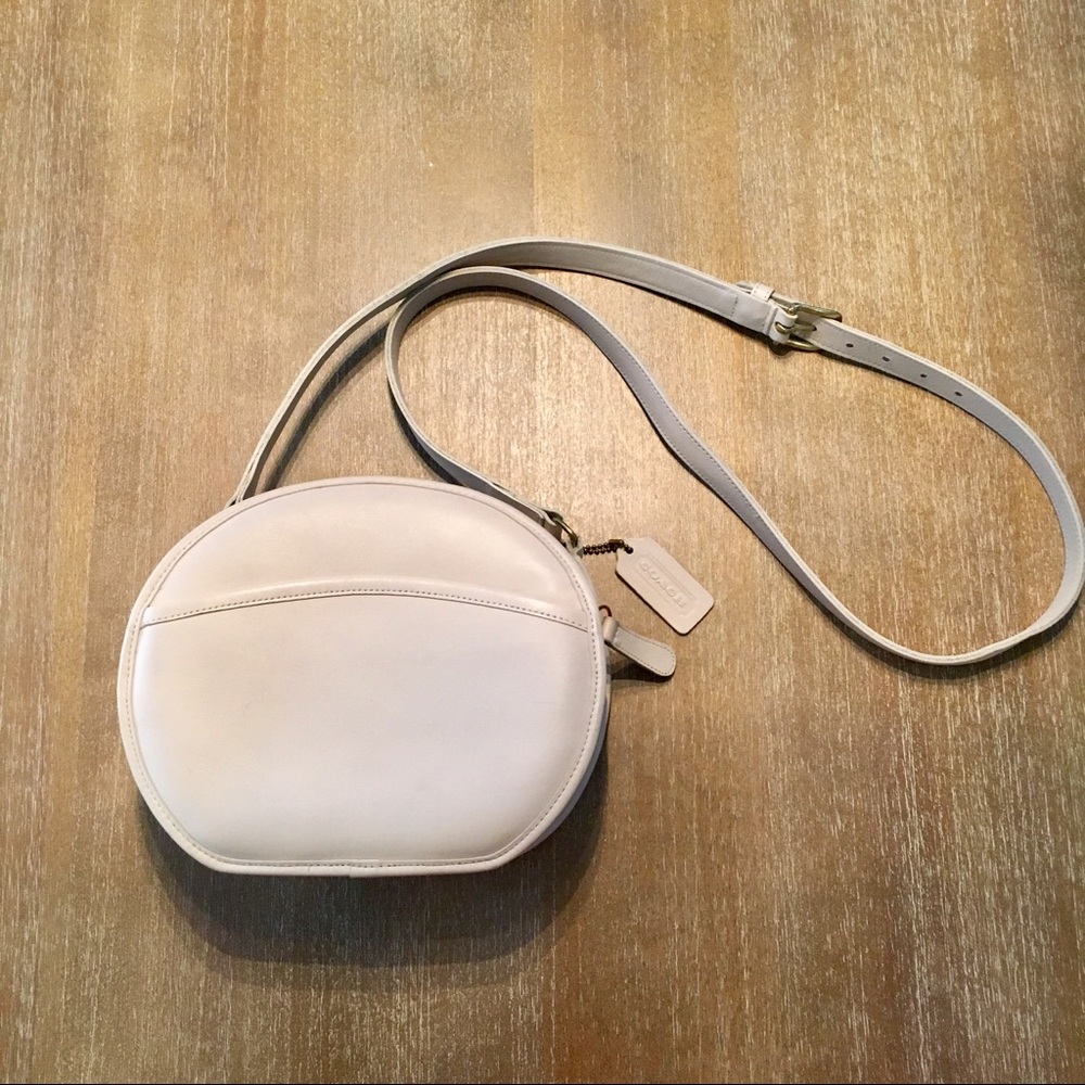 Genuine Leather COACH purse!!